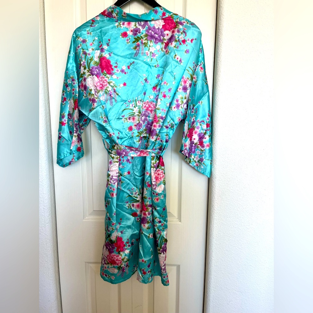 Kimono Robe - Picture 3 of 7